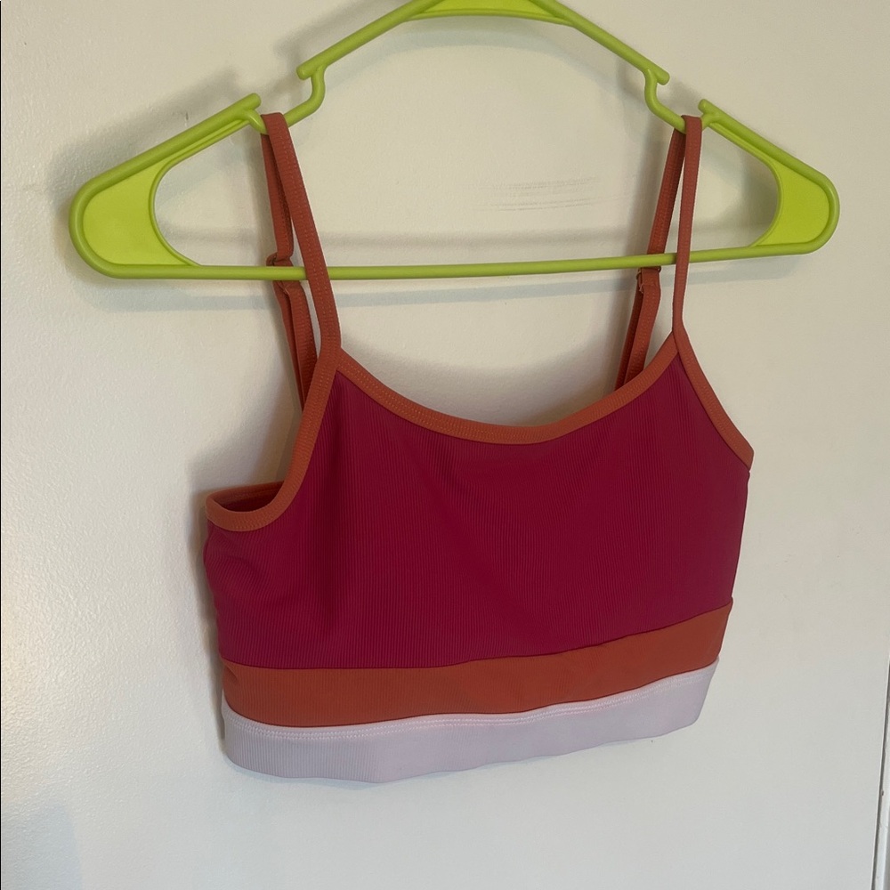 NWOT Wilo Colorblock Strappy workout Top /sports bra